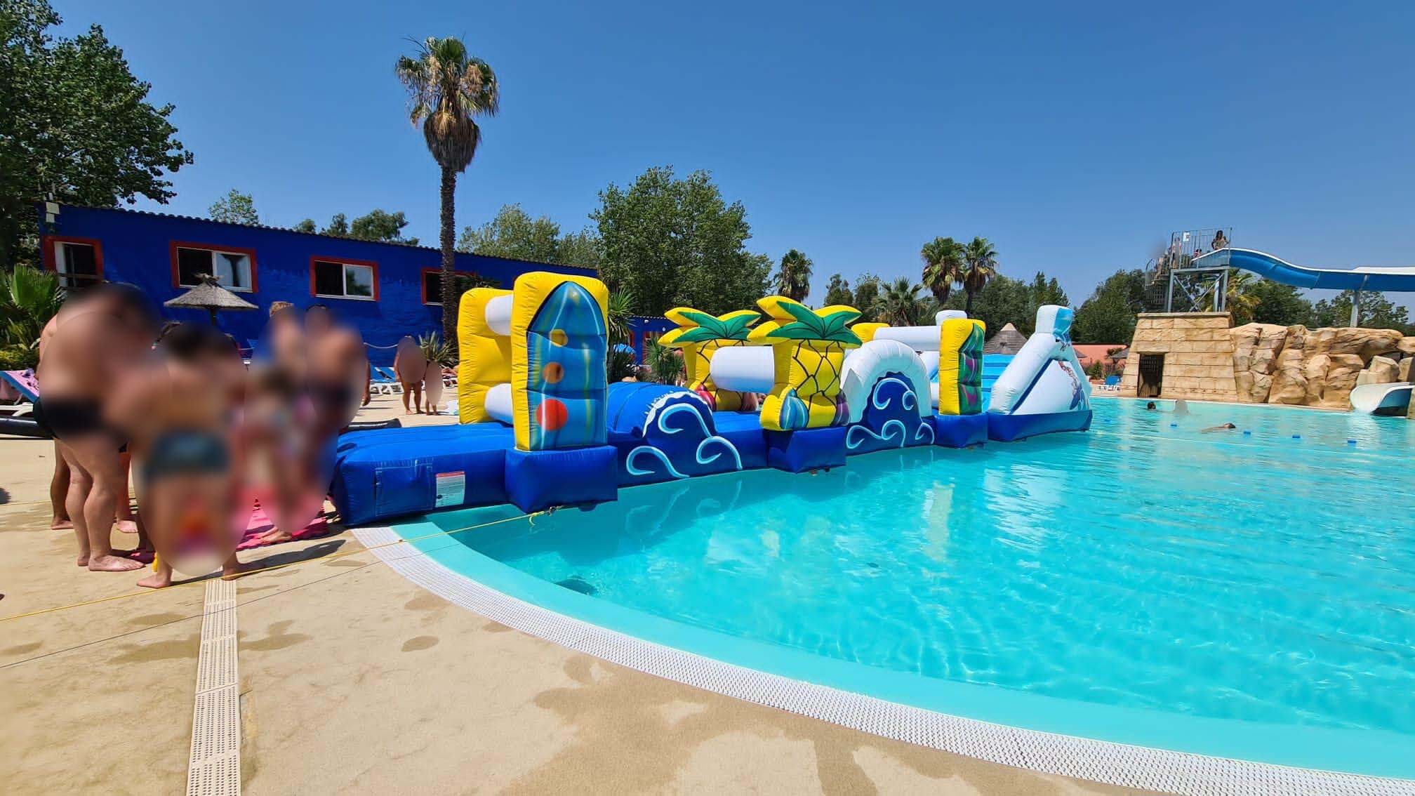 Structure gonflable aquatique avec Anim’Rj