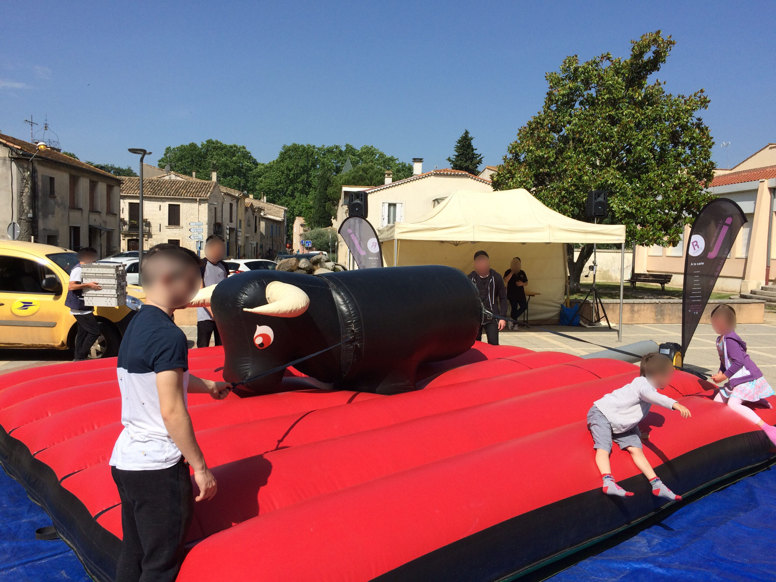 animation Taureaux gonflable anim’Rj